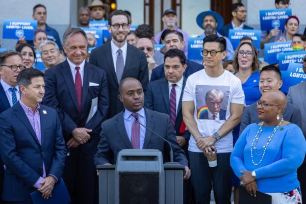 California state Superintendent of Public Instruction Tony Thurmond speaks at the state Capitol in Sacramento on Aug. 29, 2023. (John Fredricks/The Epoch Times)