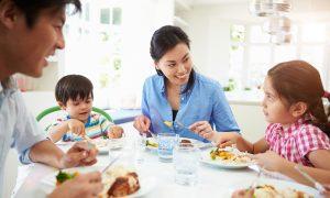 4 Benefits of Family Dinner Together