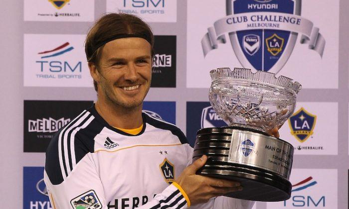 Beckham Re-signs With Galaxy
