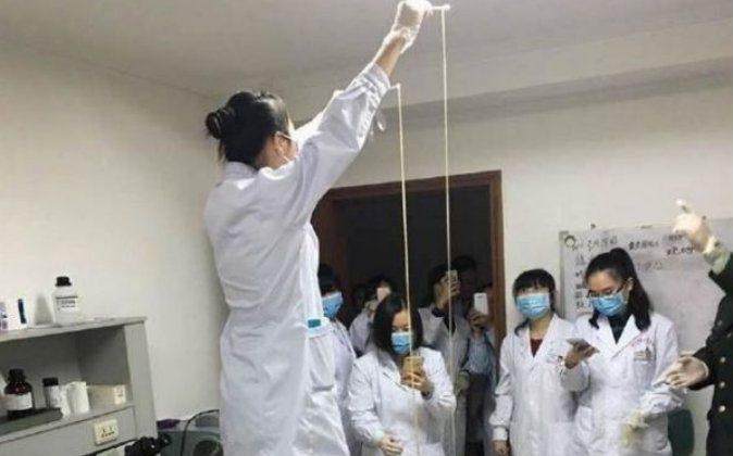 Chinese Doctors Extract 15-Foot Tapeworm From Body of Man Who Ate Raw Meat