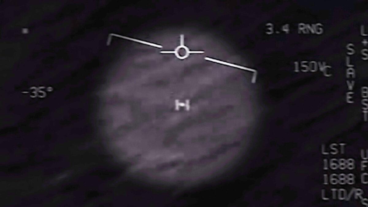 A still from GO FAST, an official U.S. government video of an unidentified aerial phenomenon, taken in 2015. (U.S. Navy)