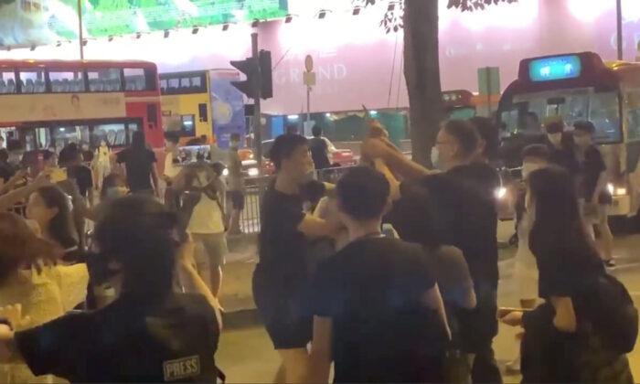 Hongkonger Injured in Knife Attack While Defending Epoch Times Staffer Says He Has No Regrets