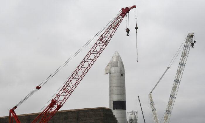 US Extends Environmental Review for SpaceX Program in Texas