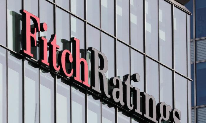 Fitch Downgrades China to Negative on Rising Public Finance Risks