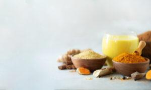 Tumeric Has Incredible Health Benefits, Add This Golden Spice to Your Latte