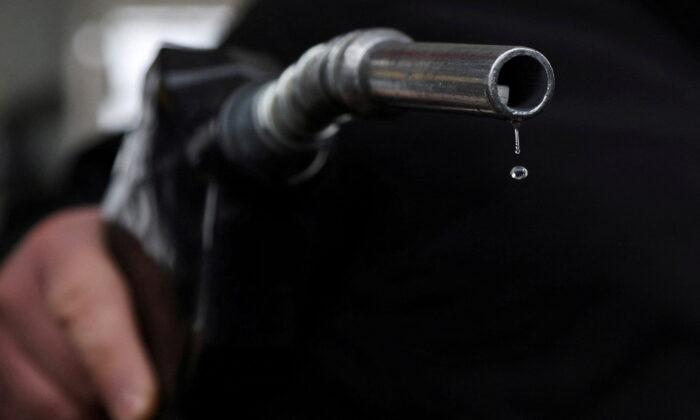 Big Oil Execs Defend High Fuel Prices at Congress Hearing