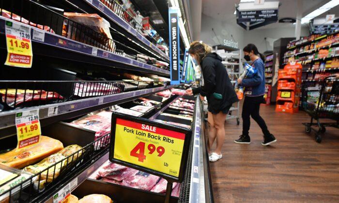 Major US Retailers Accused of Profiteering, Raising Consumer Prices Amid Soaring Inflation