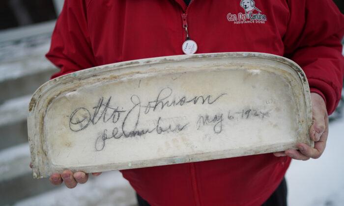 How Amateur Sleuths Solved the Mystery of 100-Year-Old South Minneapolis Toilet Cover
