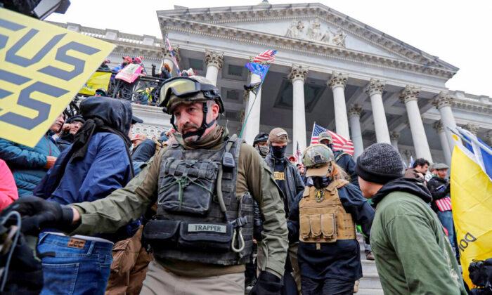 10 Oath Keepers Still Await Sentencing on Jan. 6 Conspiracy, Obstruction Charges