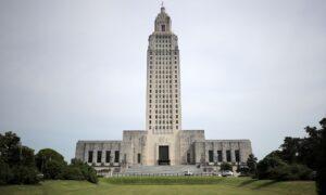Democrat Seizes Stage in Louisiana Gubernatorial Debate Boycotted by GOP Frontrunner