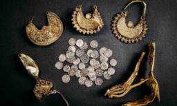 Dutch Metal Detectorist Finds 1,000-Year-Old Golden Treasure From High Middle Ages
