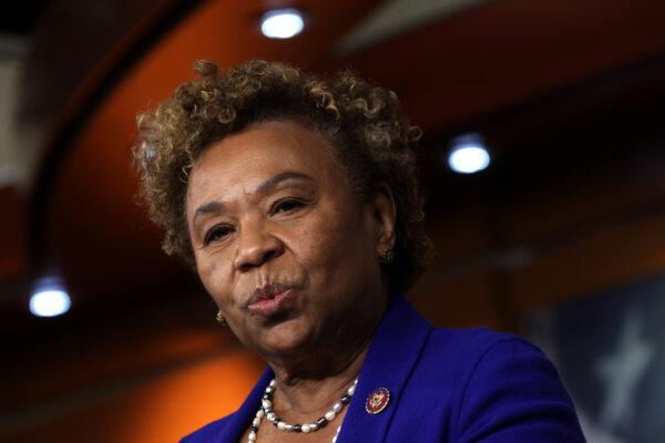  Rep. Barbara Lee (D-Calif.), speaks during a news conference at the U.S. Capitol in Washington on Dec. 8, 2021. (Alex Wong/Getty Images)