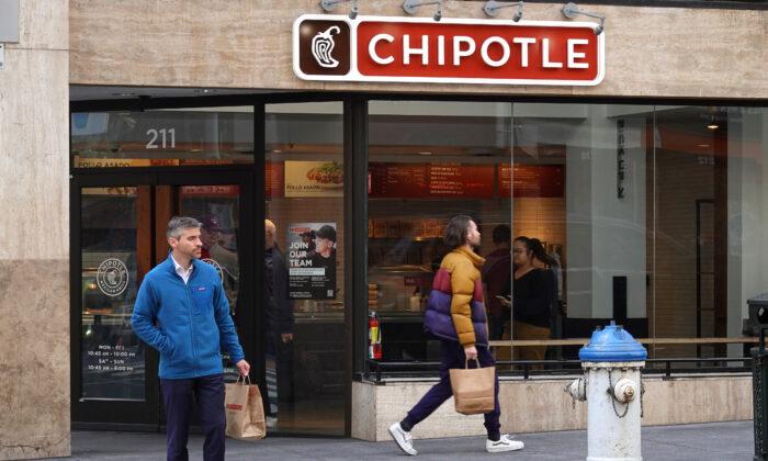 Chipotle Unveils Plans to Hire 19,000 Workers Ahead of Busy ‘Burrito Season’