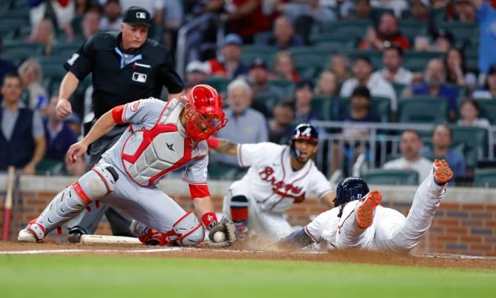 MLB Roundup: Cycle Helps Reds Run Win Streak to 12