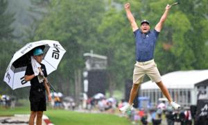 DeChambeau Gets First LIV Golf Win in Style With a 58 at Greenbrier