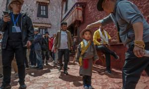 US Imposes Visa Bans on Chinese Officials Over Abuses of Tibetan Children