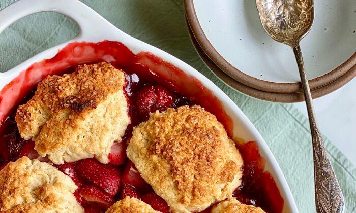For the Best-Ever Strawberry Cobbler, Add This Forgotten Pantry Spice