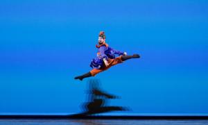 Classical Chinese Dance ‘A Gift From the Heavens’: Bronze Award Winner