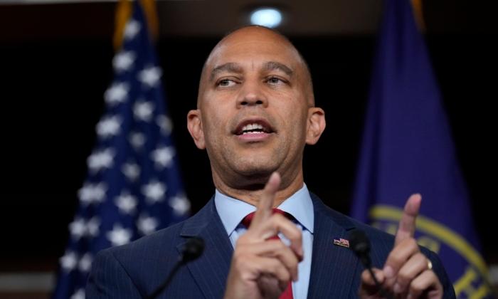 House Minority Leader Jeffries Holds Weekly Press Conference (Oct. 26)