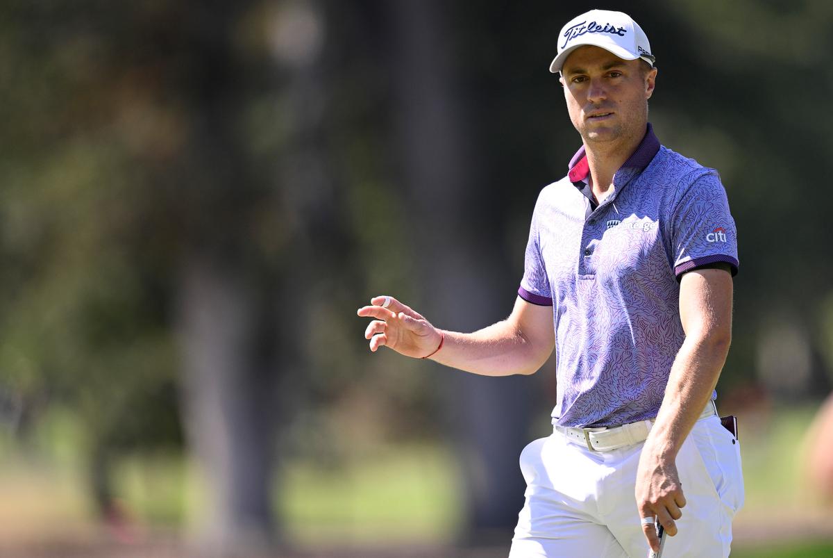 Justin Thomas Scuffles for 69, Lucas Herbert Shoots 63 for 1st-Round Lead at Silverado