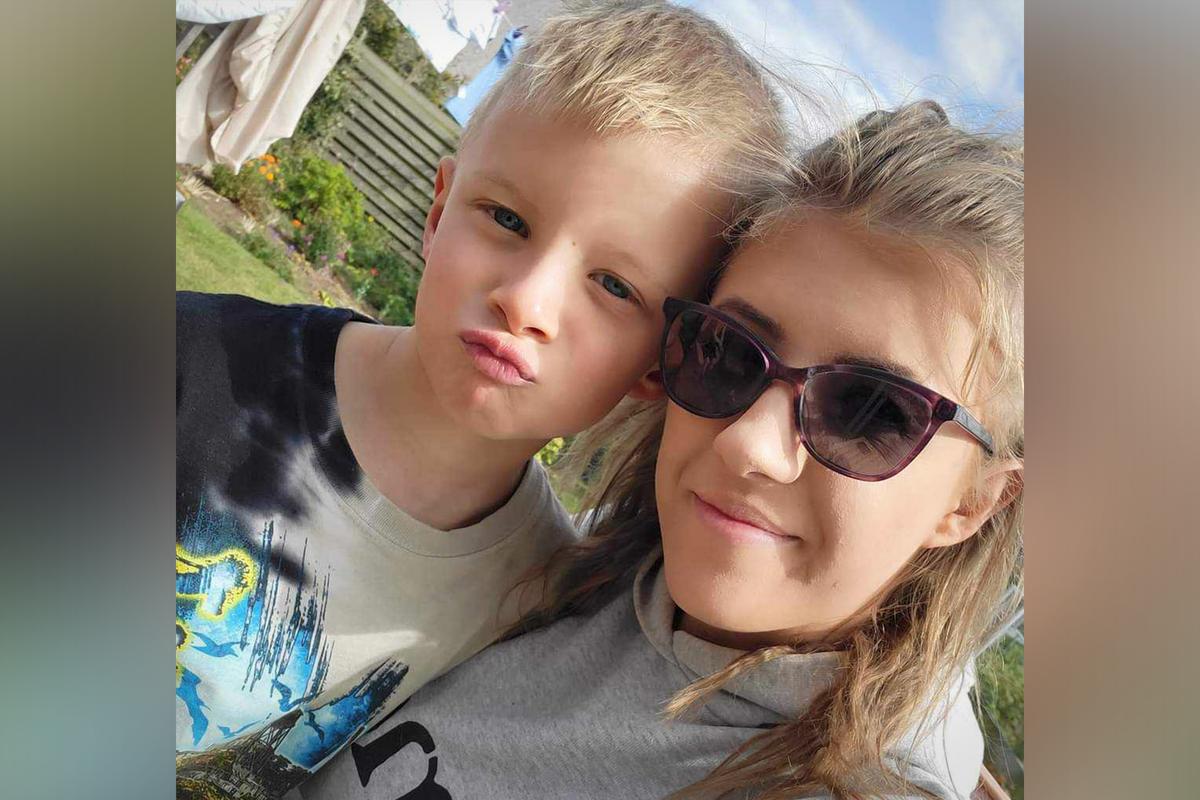 Heroic Boy, 8, Calls Paramedics and Saves His Mom's Life After She Had a Serious Allergic Reaction