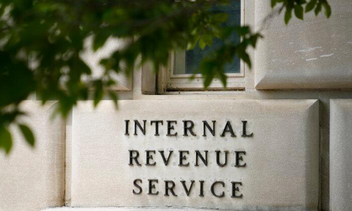 Ex-IRS Consultant Took Job With Intention of Stealing Trump’s Tax Returns: DOJ