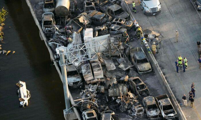 At Least 7 People Killed in Louisiana Pileup Involving 158 Vehicles