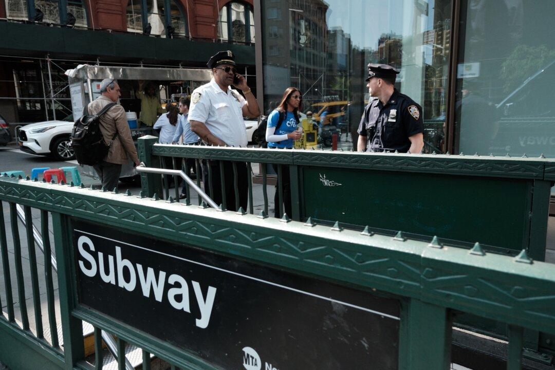 Man Killed in New York City Subway Car