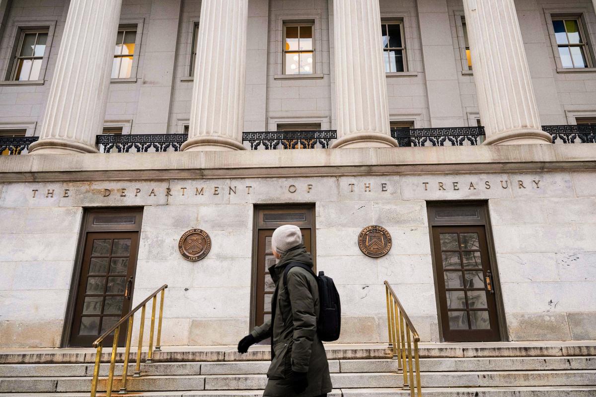 The US Treasury Department building in Washington on Jan. 19, 2023. The Treasury announced it had begun taking measures to prevent a default on government debt. (SAUL LOEB/AFP via Getty Images)