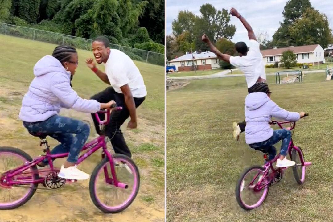 'That's My Girl!' Proud Dad Goes 'Crazy' When Blind Daughter Rides Bike for First Time: VIDEO