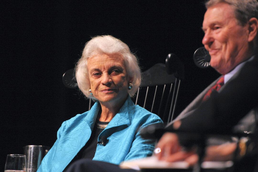 First Female Supreme Court Justice Sandra Day O'Connor Dead at 93