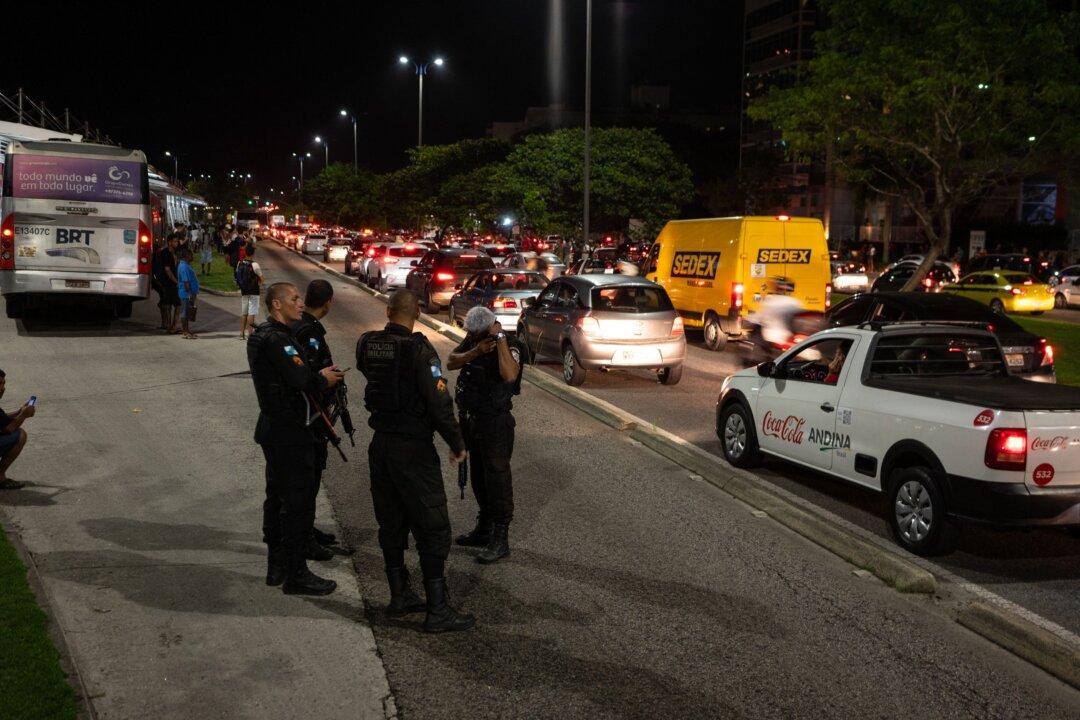 Tourist Bus Crashes in Brazil, Killing 25