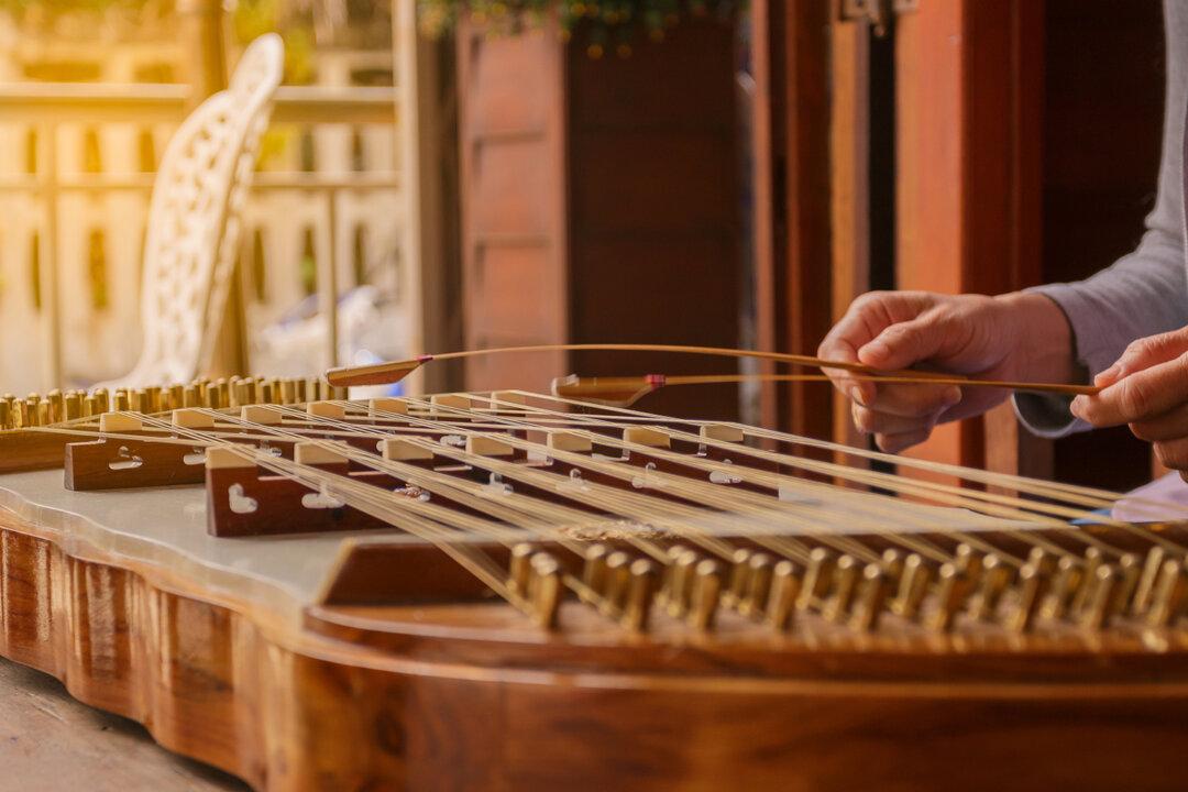 Hammered Dulcimer Brought Sweet Music to the World