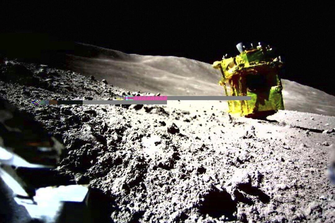 Japan’s Precision Moon Lander Has Hit Its Target, but It Appears to Be Upside-Down