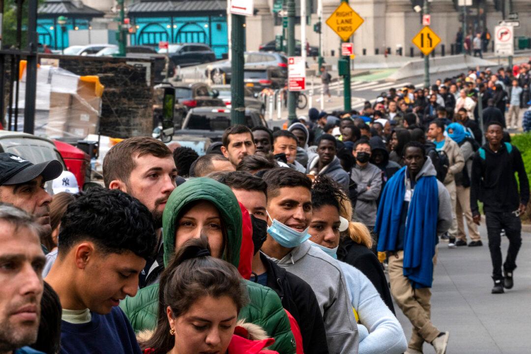 New York State Plans to Hire 4,000 Illegal Immigrants With Relaxed Work Qualifications