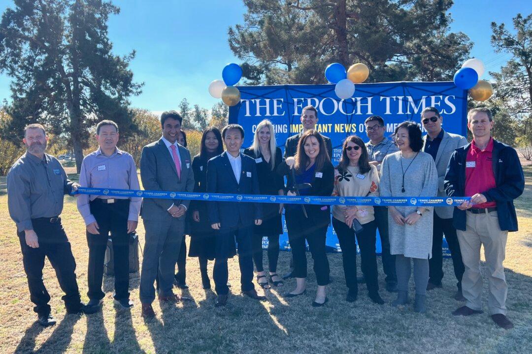 Ribbon-Cutting Celebrates Epoch Times Arizona Office’s Grand Opening