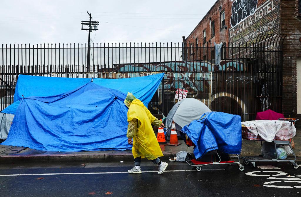 Los Angeles Homeless Fill Emergency Shelter Sites to Escape Brutal Storm