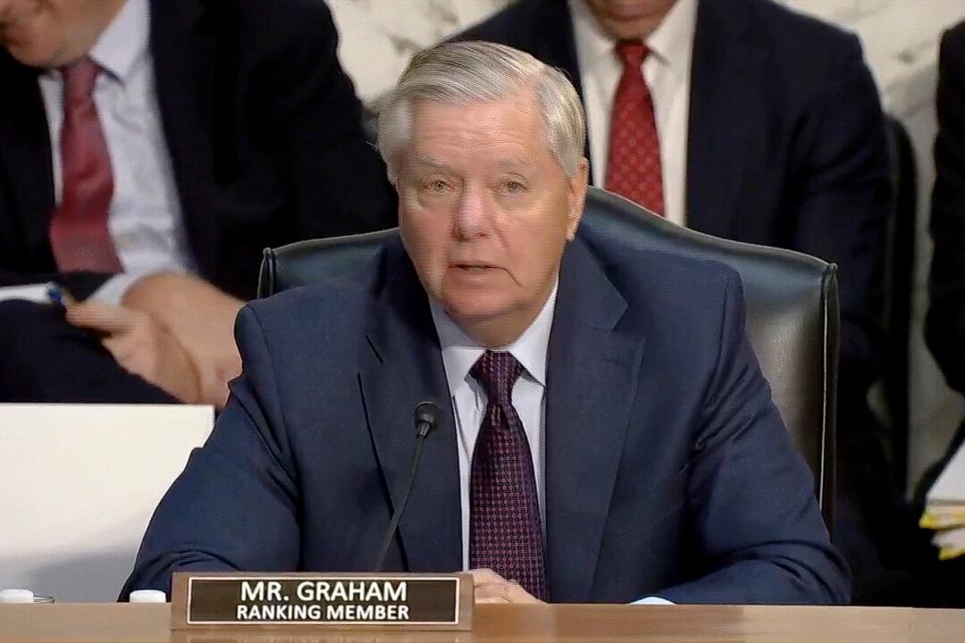 Lindsey Graham Reacts to Russia Adding Him to Its List of ‘Terrorists and Extremists’