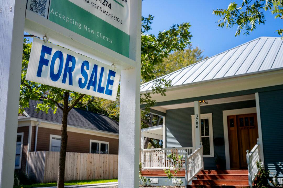 Home Prices and Mortgages Aren’t Dropping Anytime Soon, Say Experts