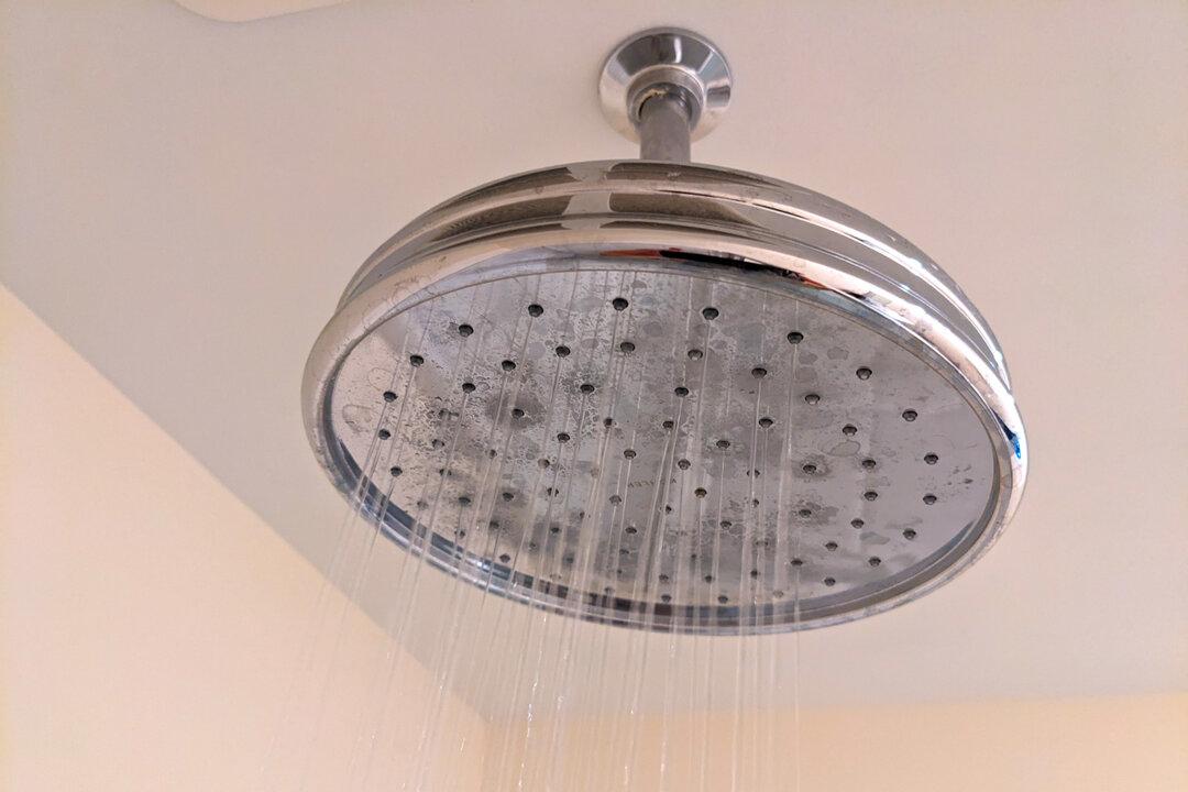 Ask the Builder: Deluxe Remodeled Shower With Abysmal Water Flow
