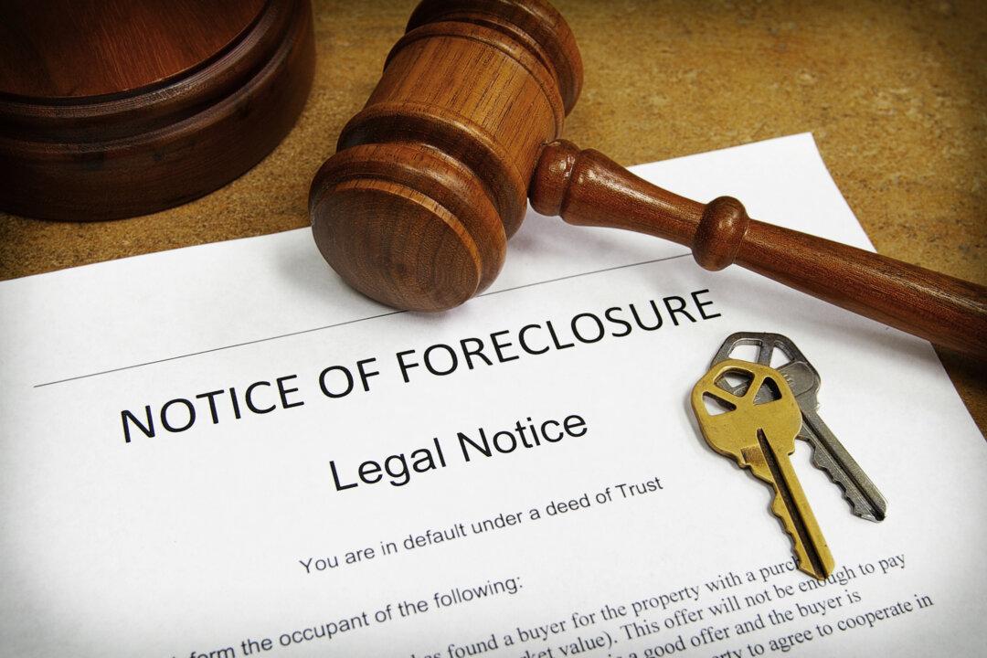 Facts About Credit Scores and Foreclosures