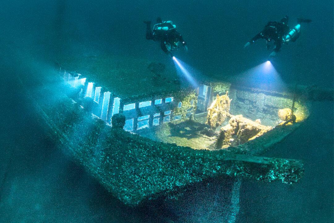 Rare Underwater Photos of the Ghostly Wrecks of War Machines, Helicopters, Tanks, and More