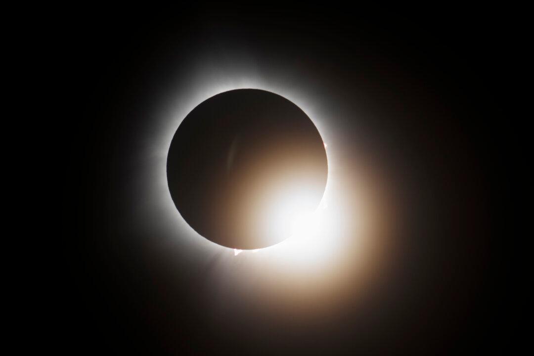 Rare Total Solar Eclipse Passes Over Ohio