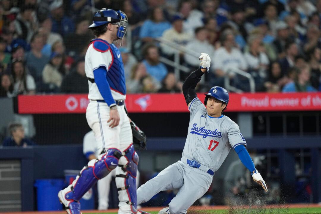 Shohei Ohtani Responds to Toronto Boos by Hitting 7th Homer as the Dodgers Beat the Blue Jays 12–2