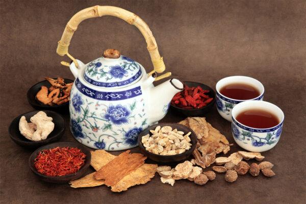A sample of herbal tea and the ingredients. (Shutterstock)
