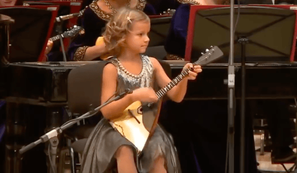 Anastasiia Tiurina (7 Years) ‘Valenki’ Balalaika